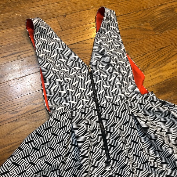 Black and White fit and flare dress Size M - Picture 6 of 7